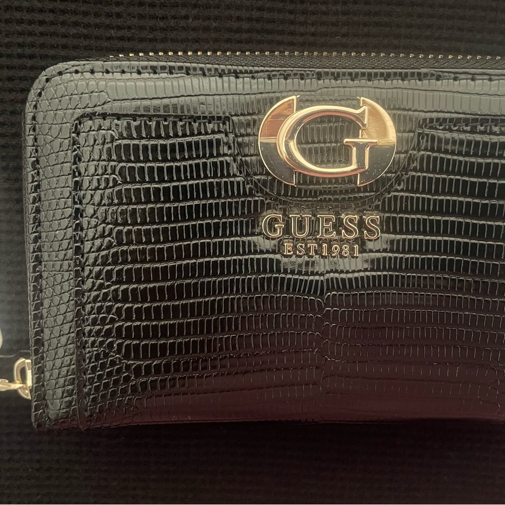 Guess Black Lizard-Embossed Wallet NWT